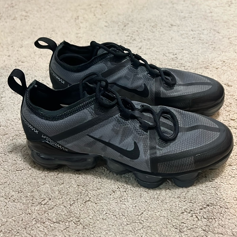 Black Vapor Maxes